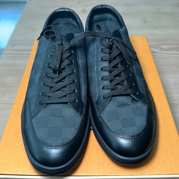 Men’s Louis Vuitton Sneakers Size US 9.5 - Picture 2 of 5